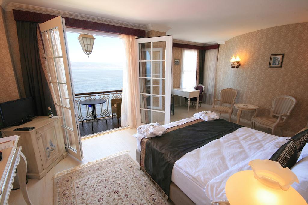 Trilyali Butik Hotel Tirilye Esterno foto