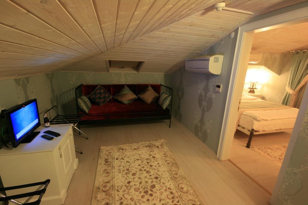 Trilyali Butik Hotel Tirilye Esterno foto